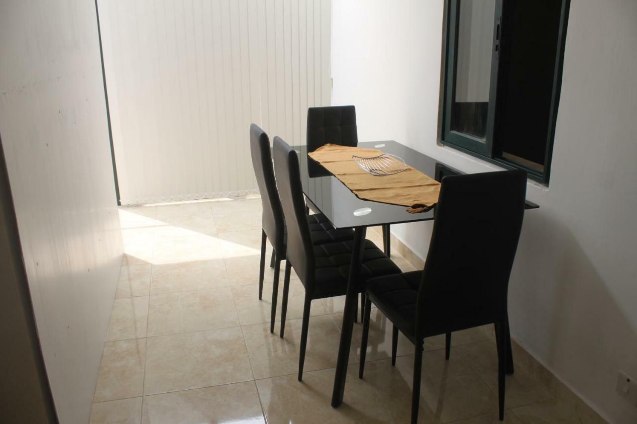Appartement St Joseph Penthouse à Victoria Extérieur photo