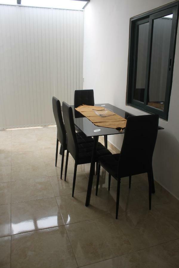 Appartement St Joseph Penthouse à Victoria Extérieur photo